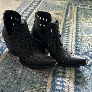 Ariat Black Cutout Ankle Booties